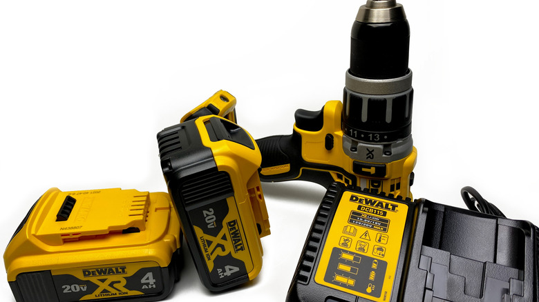 DeWalt electric cordless screwdriver with two batteries