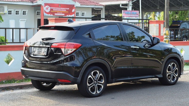 Rear view of Honda HR-V