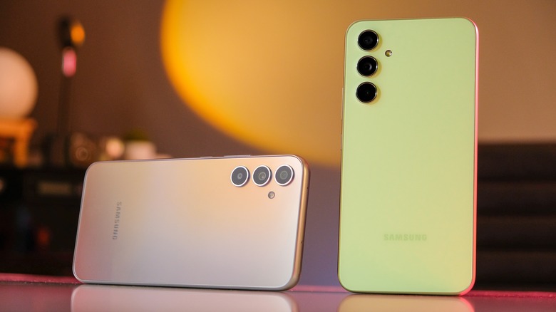 Samsung Galaxy A34 and A54 5G models in display