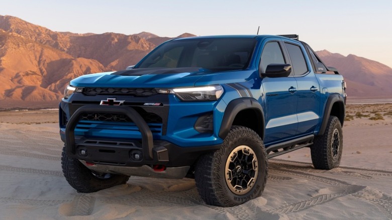 Chevrolet Colorado ZR2 against a desert backdrop