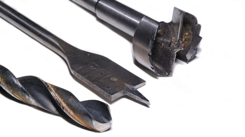 Different types of drill bits for wood.
