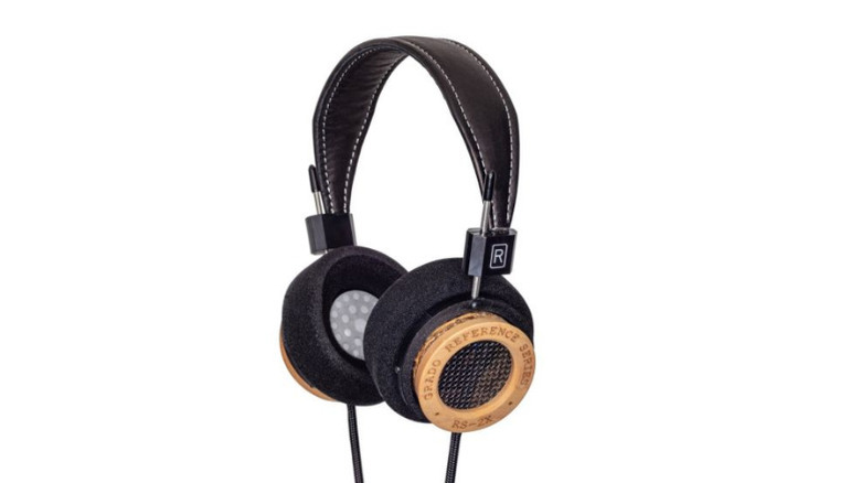 Grado RS2x reference headphones against a white background