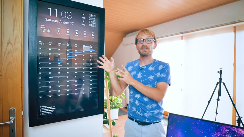 Digital calendar dashboard