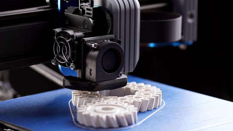 3D printer making plastic gears