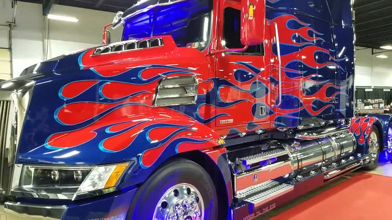 semi truck Optimus is Here.