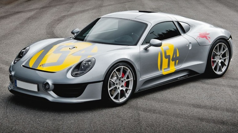 2016 Porsche Le Mans Living Legend