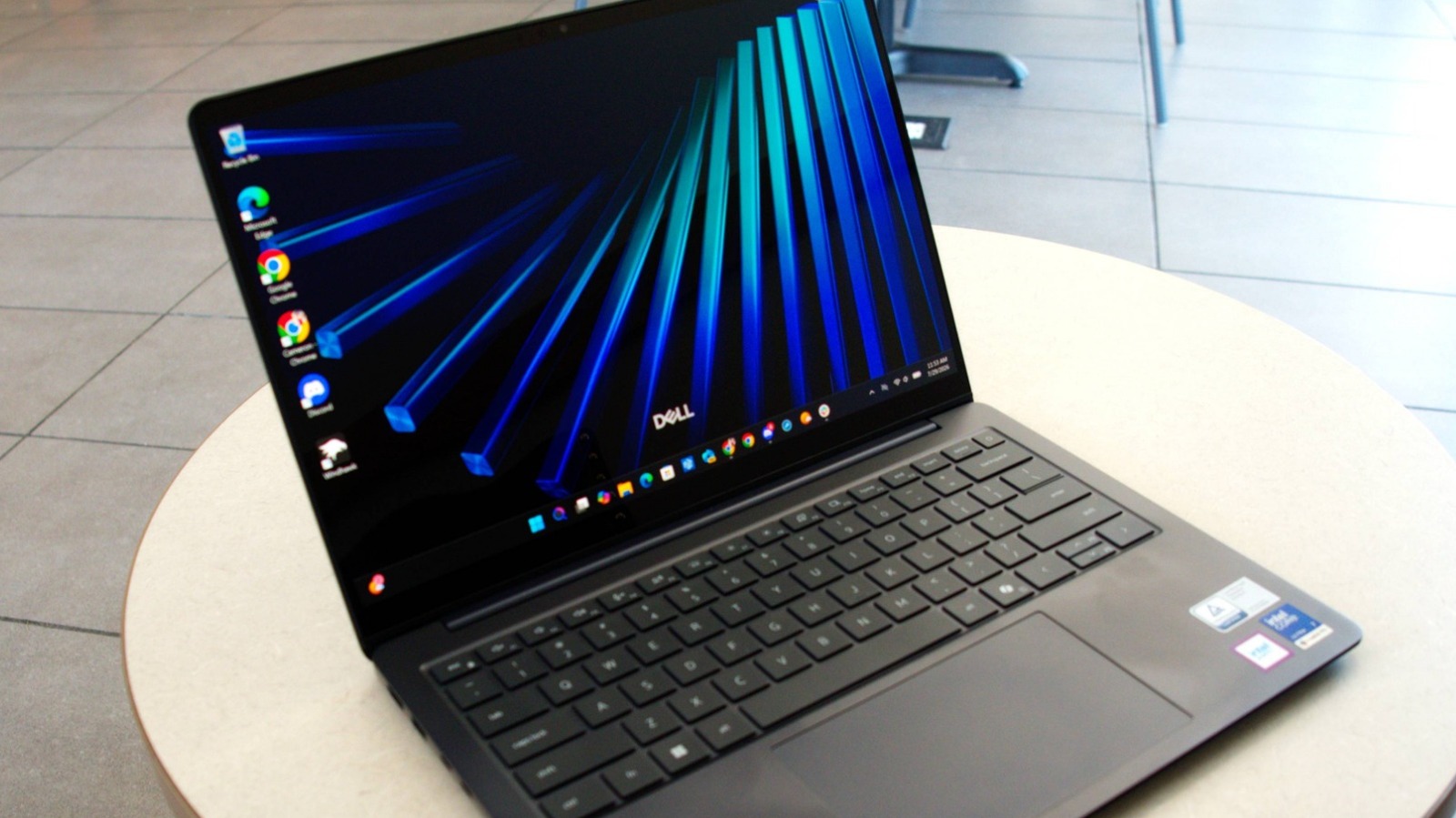 Dell 14S Review: A Solid, Adaptable, Reasonable Laptop