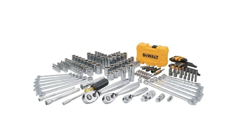 DeWalt mechanic tool kit