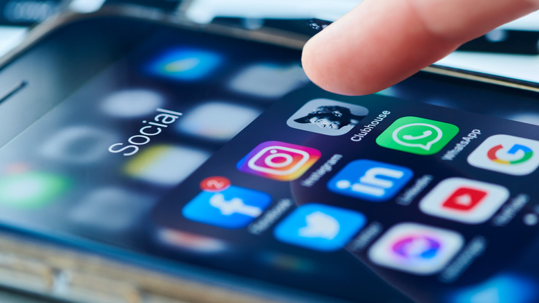 Social apps on smartphone