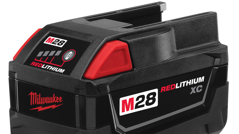 An M28 battery pack