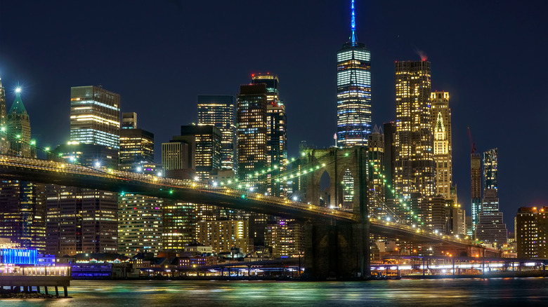 new york city skyline at night