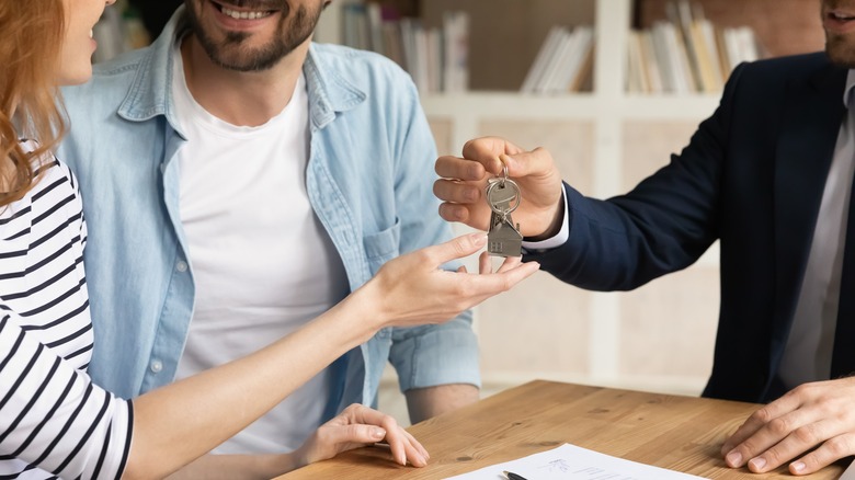 house keys transfer