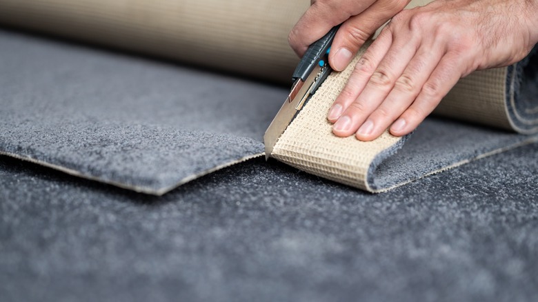 Cutting carpet squares