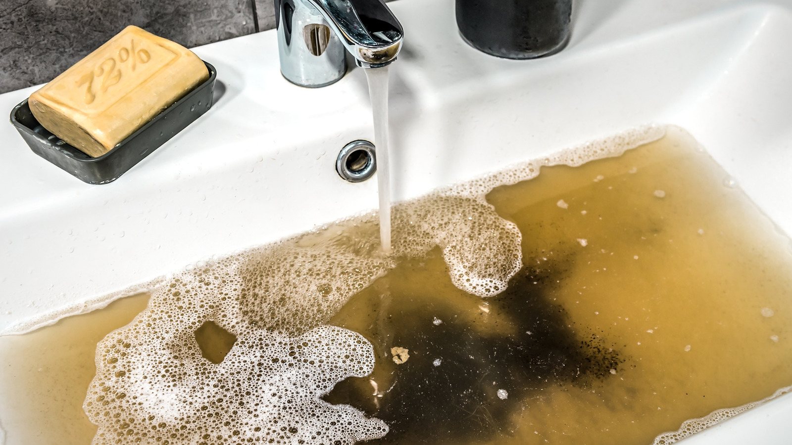 DIY Tips & Tricks: Professional Plumber Recommends Trying This When You Have A Clogged Sink