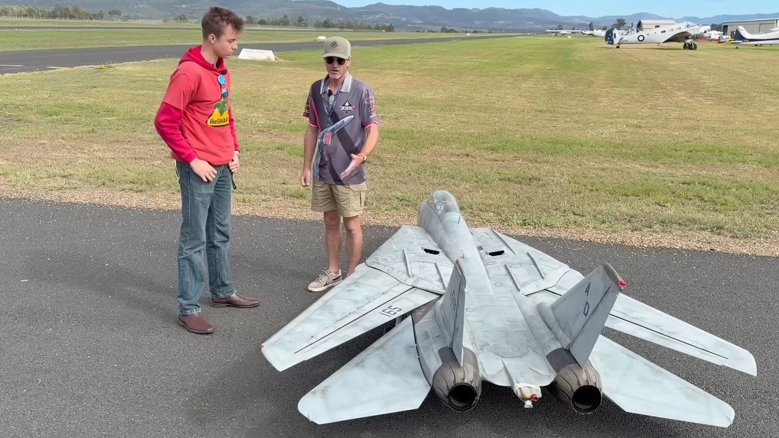 DIYer Recreated His Own F-14 Tomcat For $38K – It’s Small, But Fast