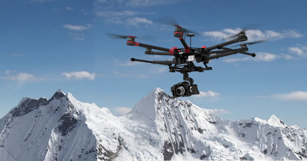 dji-spreading-wings-s900