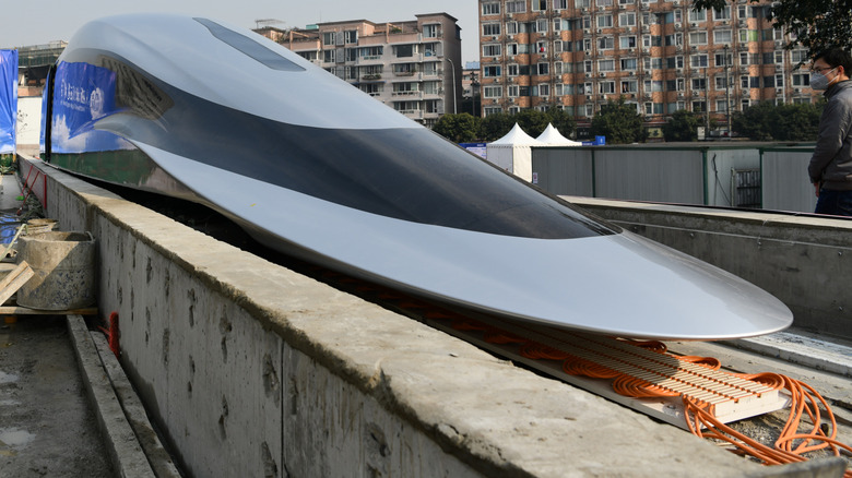 A Maglev stopped on the tracks