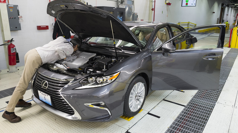 Lexus ES on assembly line in Georgetown, Kentucky