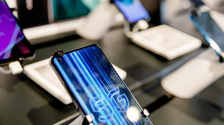 5G phones
