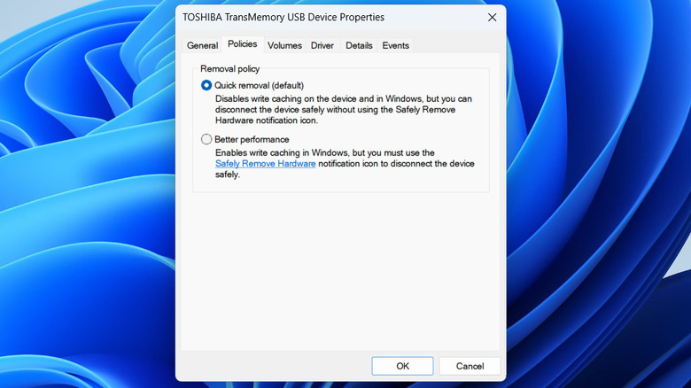 USB porperties in Windows 11 showing Quick Removal as default