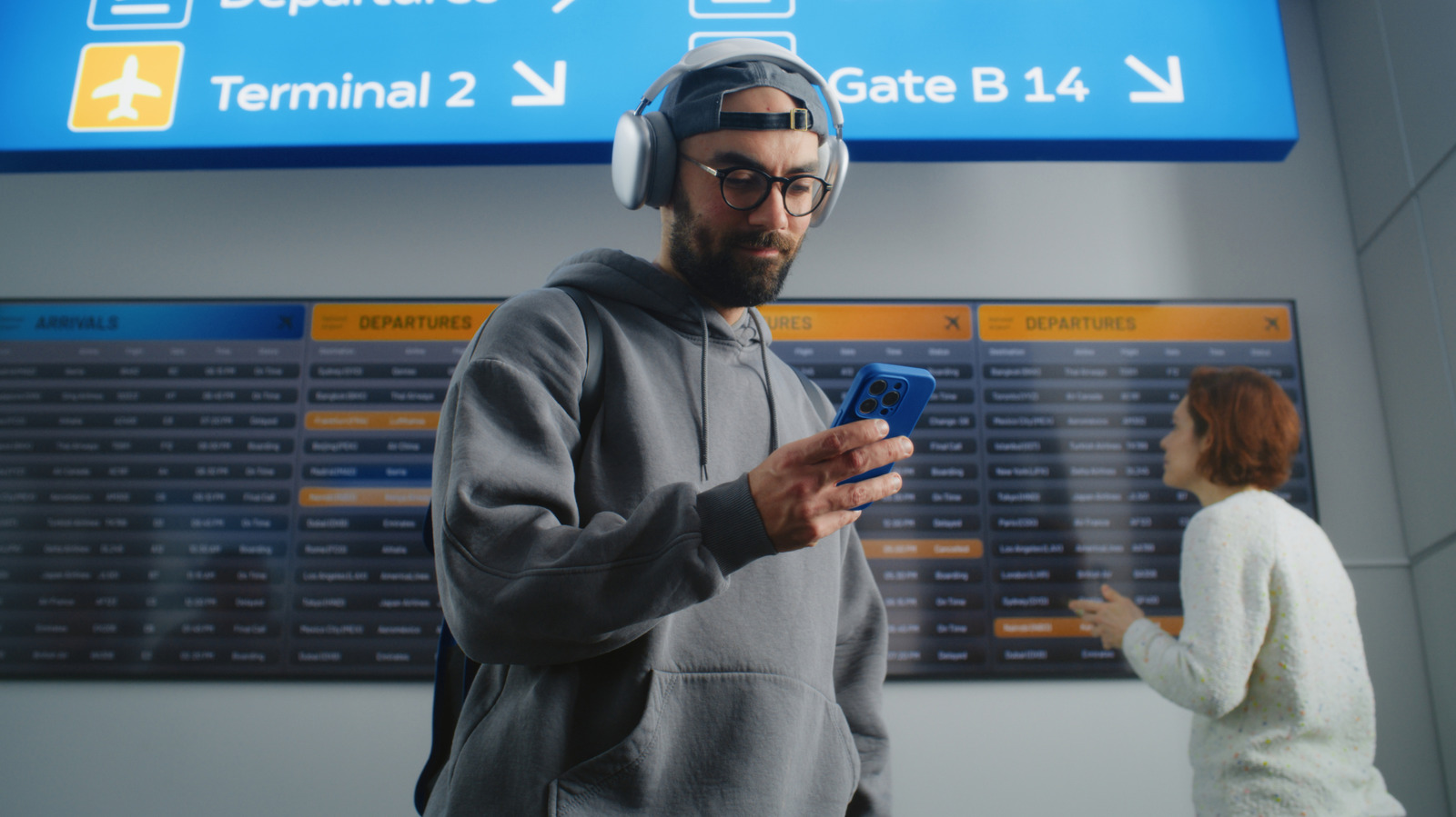 Do TSA Rules Require You To Take Off Your Headphones During Screening?