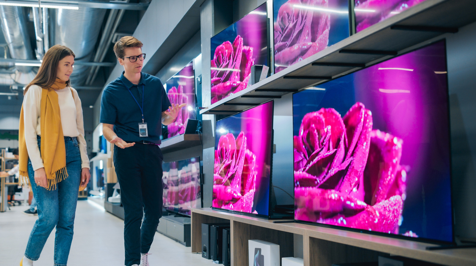 Don't Buy A New Smart TV Without These 5 Features