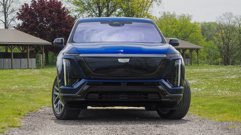 2026 Cadillac Vistiq front view