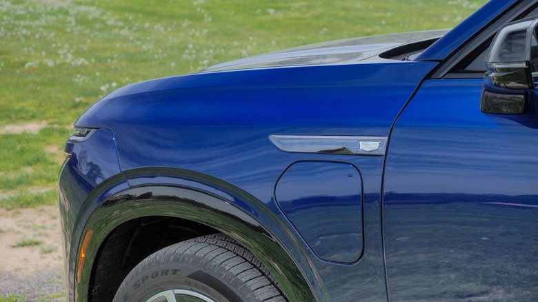 2026 Cadillac Vistiq front fender