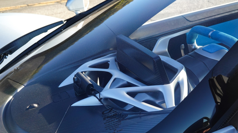 Czinger 21C gauge cluster supports detail