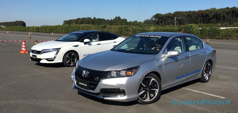 honda-clarity-fuel-cell-fcv-plug-in-hybrid-0