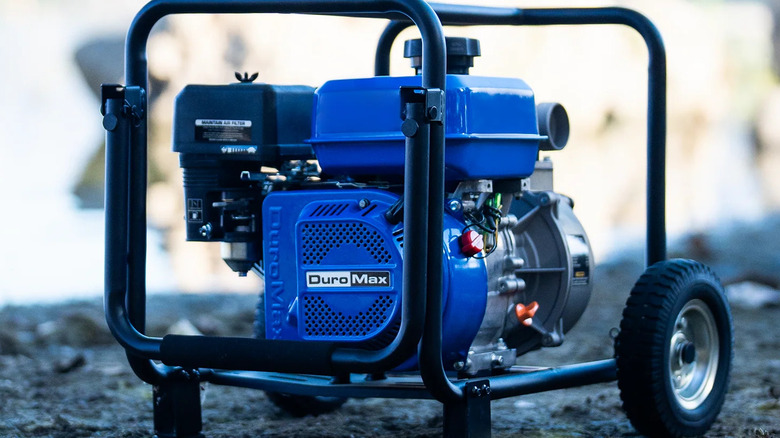 DuroMax Gasoline engine mounted onto a waterpump assembly