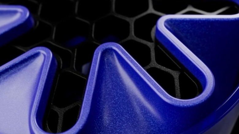 Close up of the top of the Dyson HushJet™ Mini Cool.