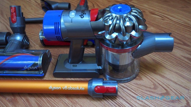 Dyson V8 Absolute & Reviews