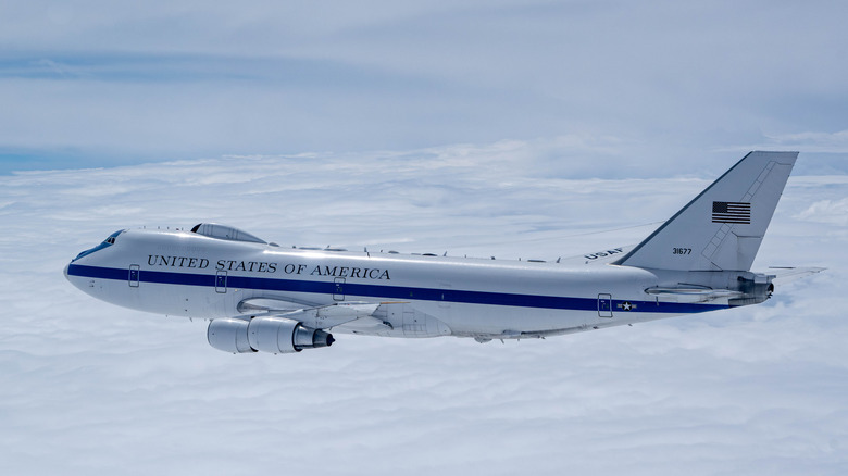 E-4B "doomsday plane" in flight