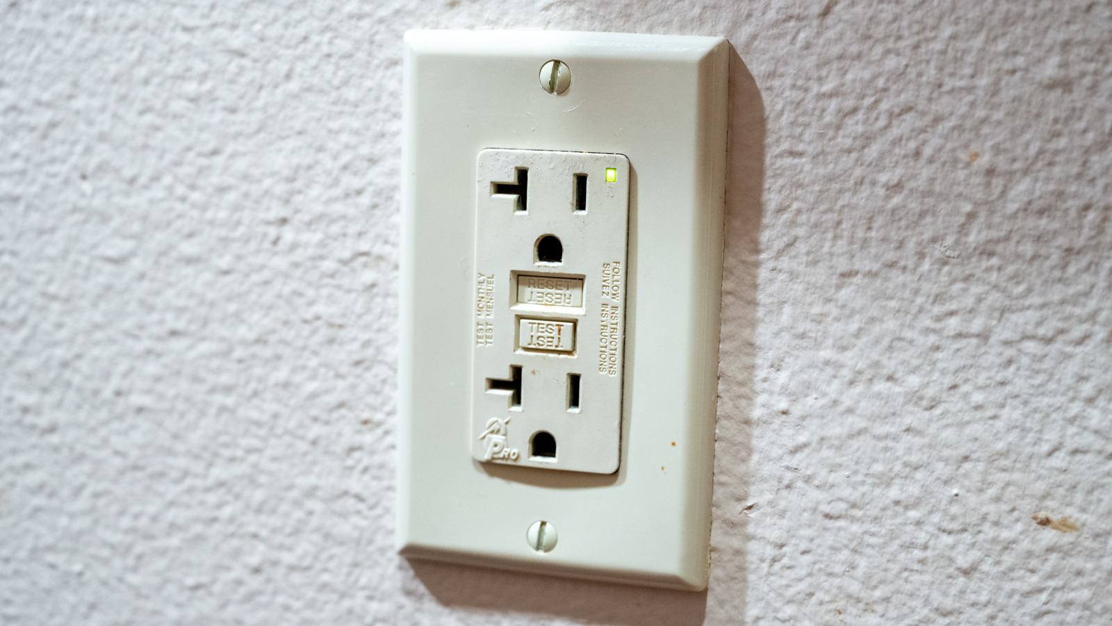Electrical Plug Types: How Many Are There & Why Are They So Different?
