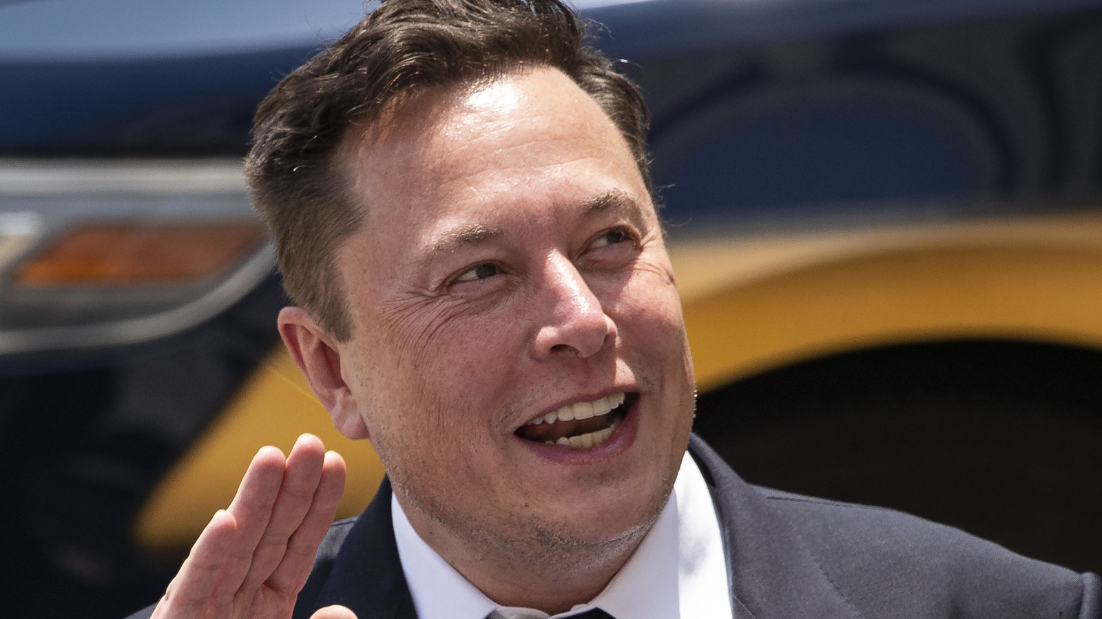 Elon Musk pisa no freio em um de seus grandes movimentos no Twitter