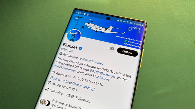 ElonJet Twitter account smartphone 