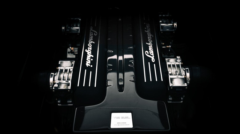 Lamborghini V12