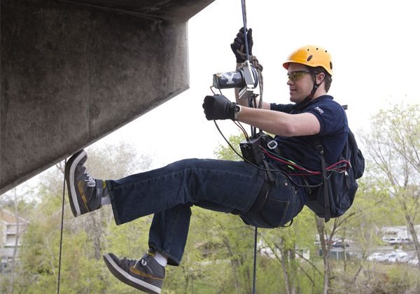 Engineering Students At BYU Create Batman Grappling Hook Gun - SlashGear