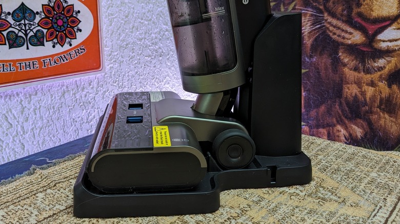 Eureka RapidWash NEW430 on dock