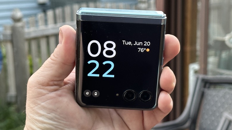 Moto Razr Plus