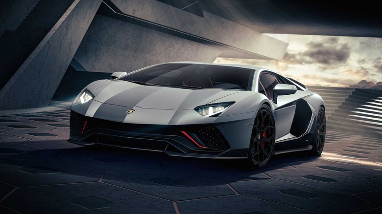 2022 Lamborghini Aventador Ultimae