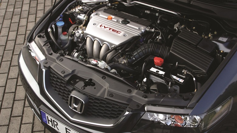 K24A2 engine in Honda Accord Type S