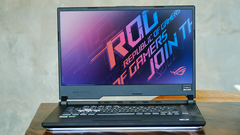 Asus RoG laptop