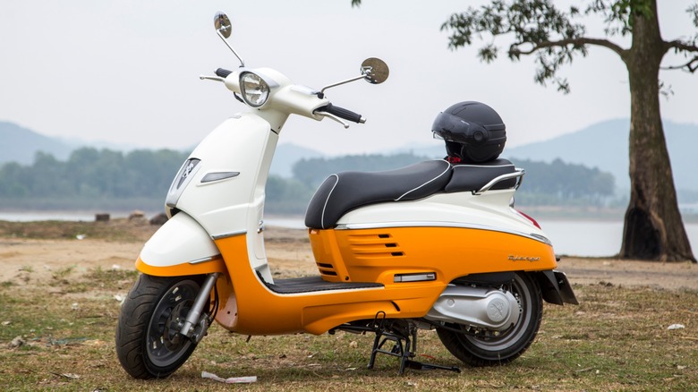 Peugeot Django near a river