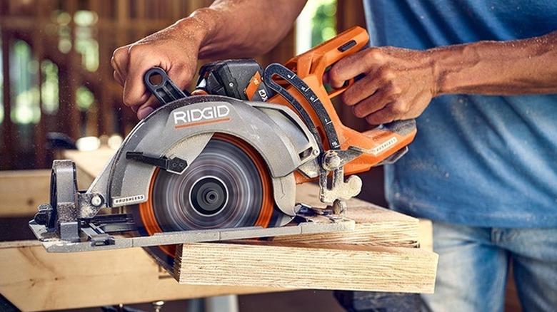 Rigid saw cutting wood