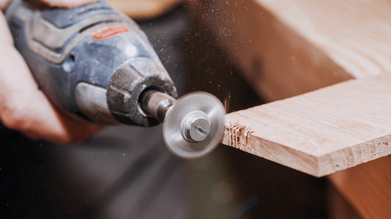 Rotary tool in use