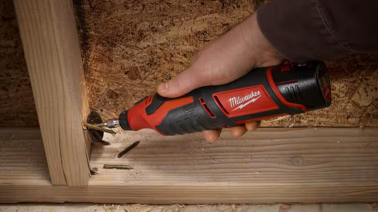 Milwaukee M12 12V Lithium-Ion Cordless Rotary Tool