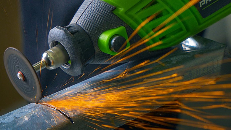 Phalanx rotary tool in use