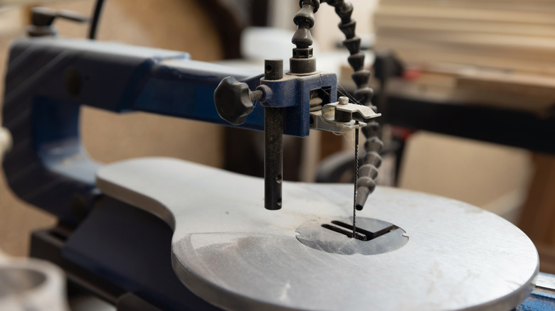 closeup of a scroll saw